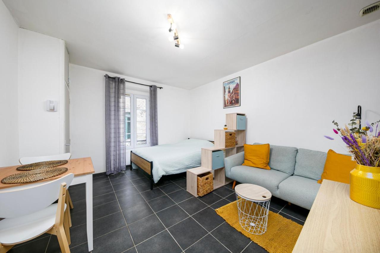 Agreable T1 Situe Au Centre Historique De Dinan Lägenhet Exteriör bild